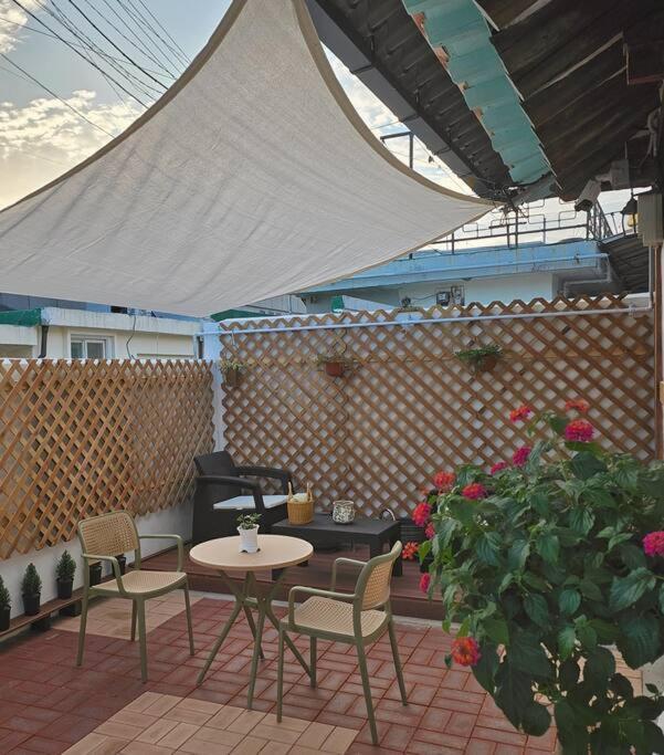 Exclusive House Hanok 'soo Hanok' *
